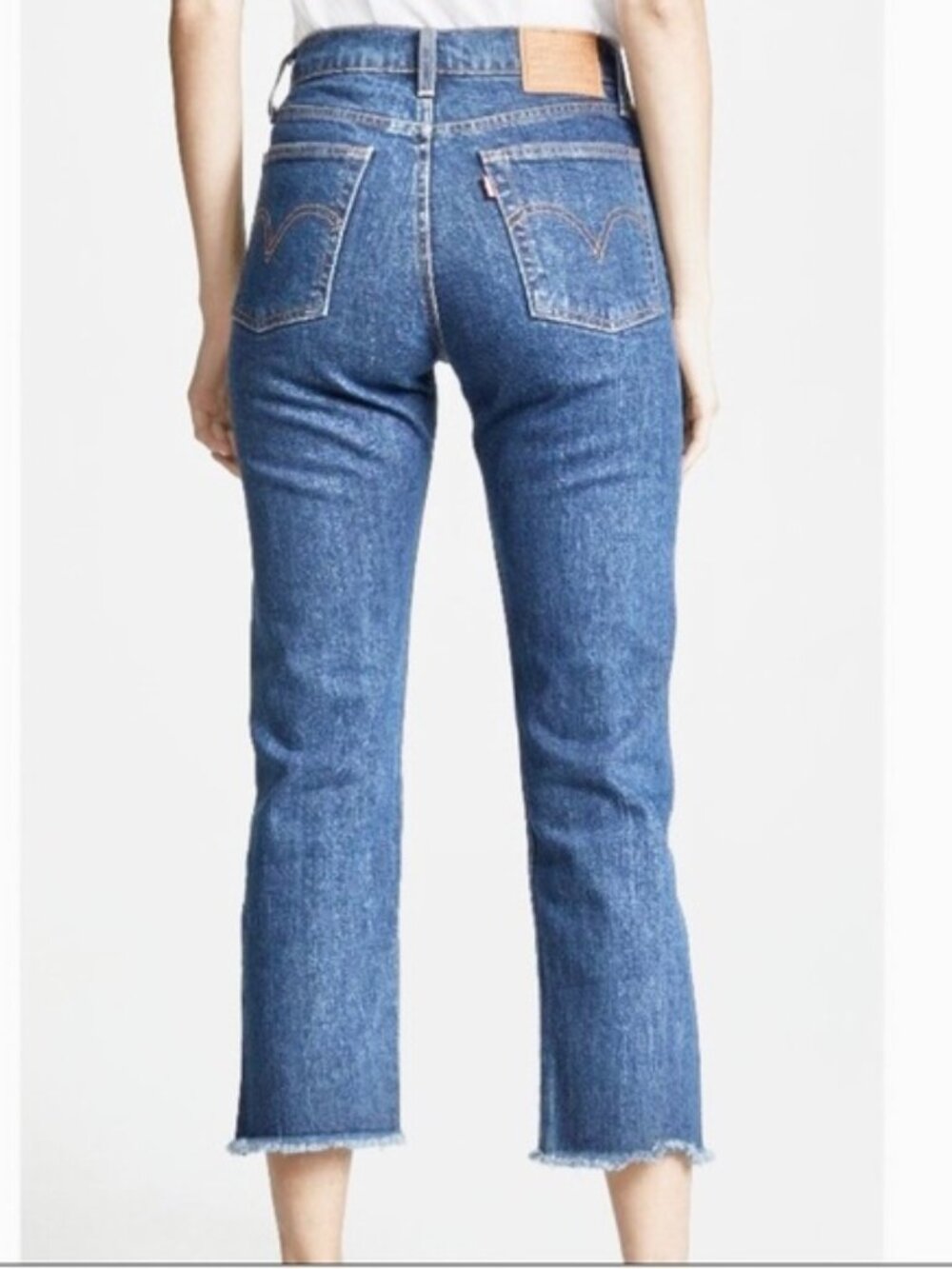 Levis Wedgie straight in Love triangle 26 crop